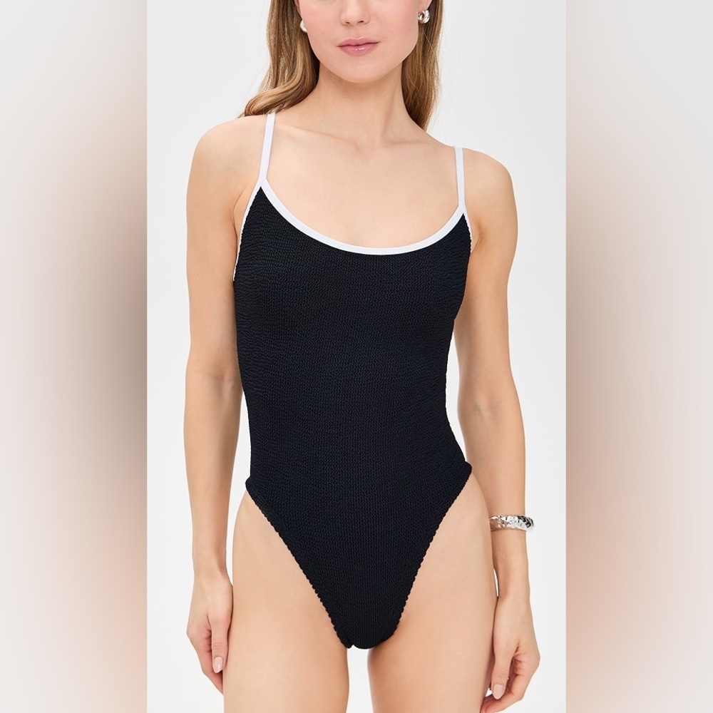 Hunza G Pamela black and white one piece
